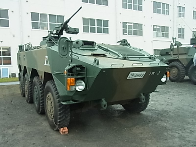 96式装輪装甲車1t.JPG
