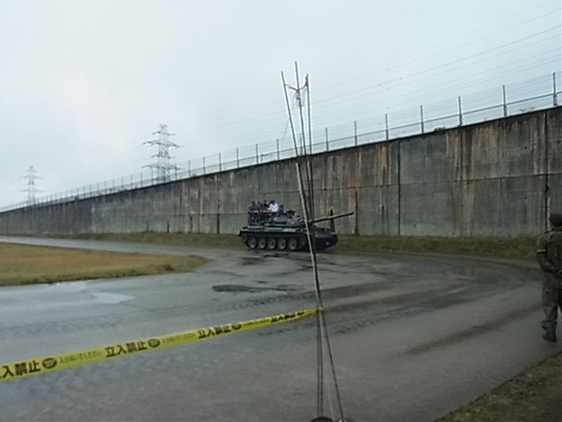 戦車試乗体験201t.JPG